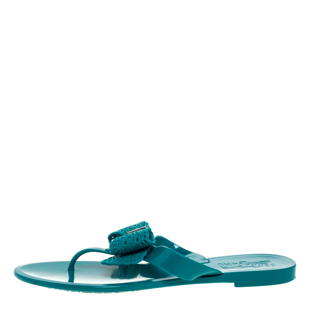 

Salvatore Ferragamo Teal Green Jelly Pandy Bow Detail Thong Sandals Size