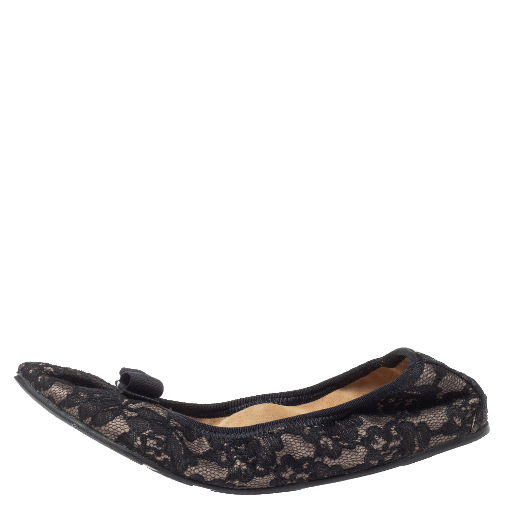 

Salvatore Ferragamo Black Lace My Joy Bow Scrunch Ballet Flats Size