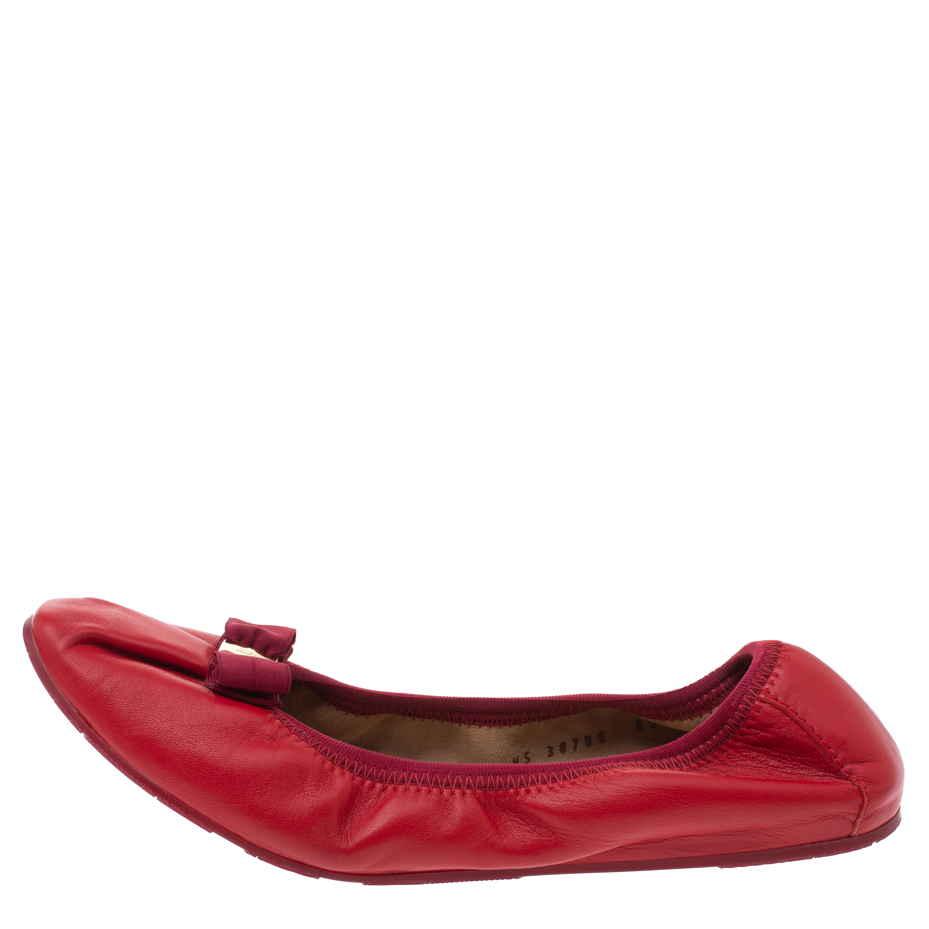 

Salvatore Ferragamo Red Leather My Joy Scrunch Ballet Flats Size