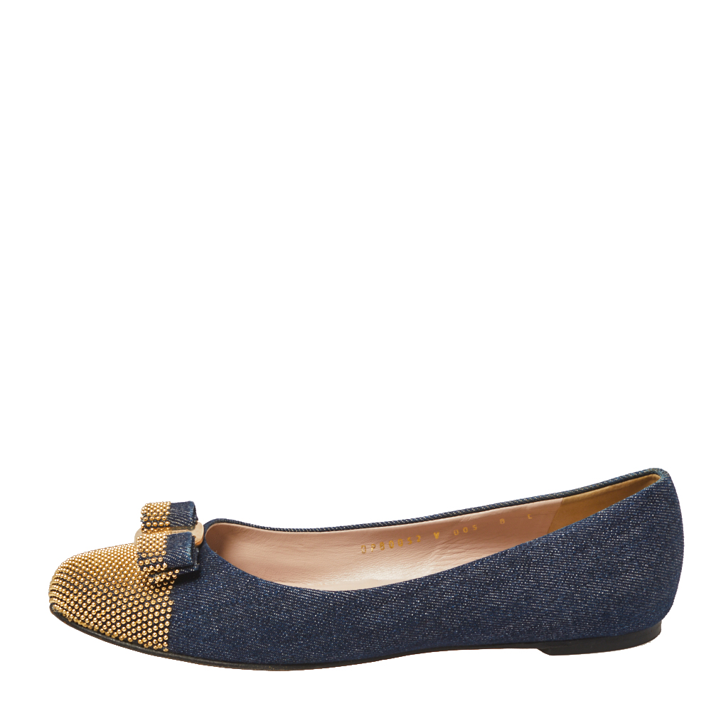 

Salvatore Ferragamo Blue/Gold Denim Fabric Studded Vara Bow Cap Toe Ballet Flats Size