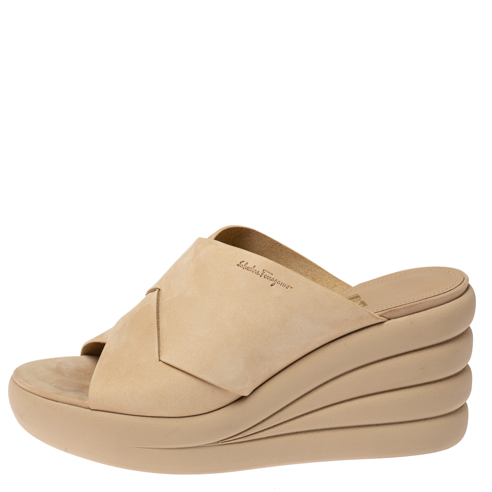 

Salvatore Ferragamo Beige Nubuck Galatea Wedges Size