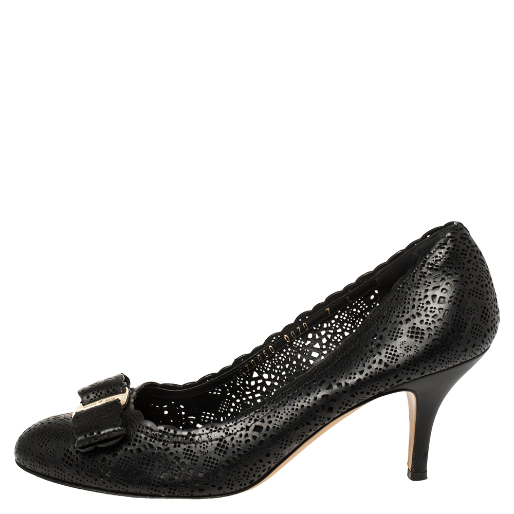 

Salvatore Ferragamo Black Perforated Leather Vara Lace Bow Pumps Size
