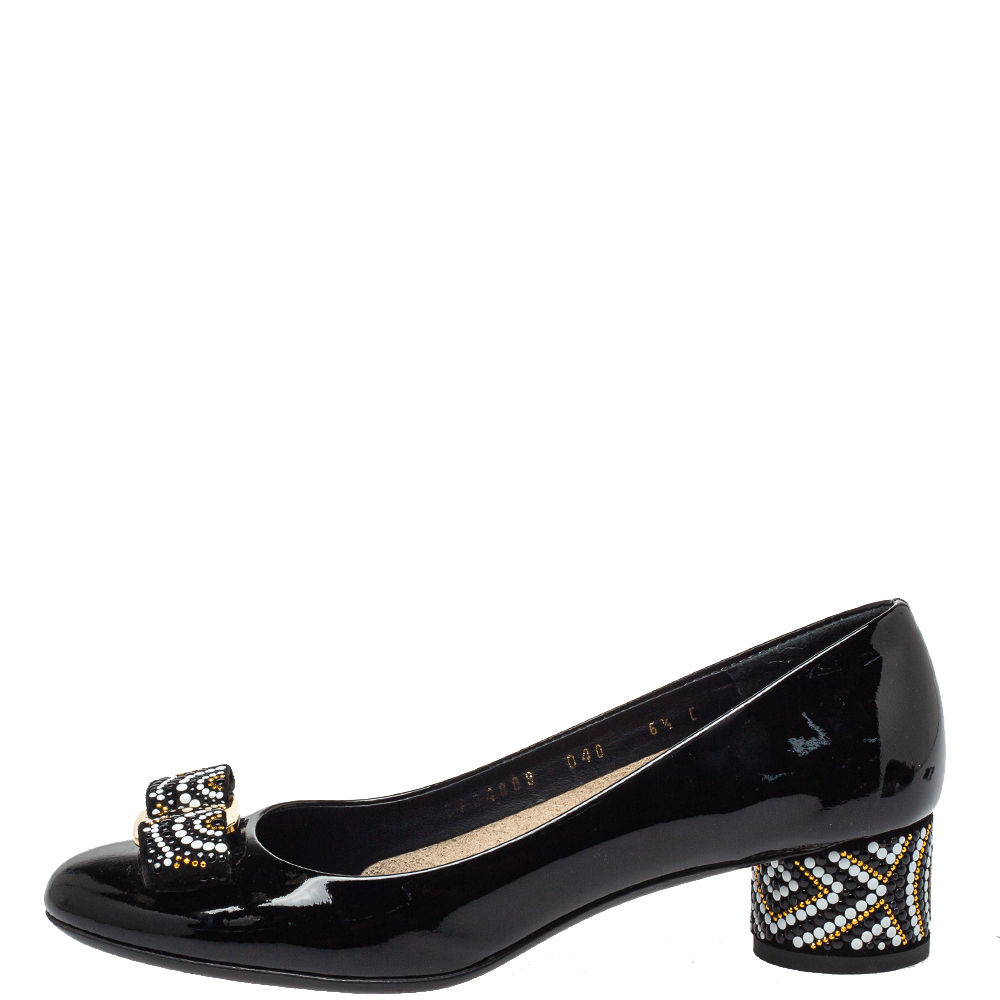

Salvatore Ferragamo Black Patent Leather Mosaic Vara Bow Pumps Size
