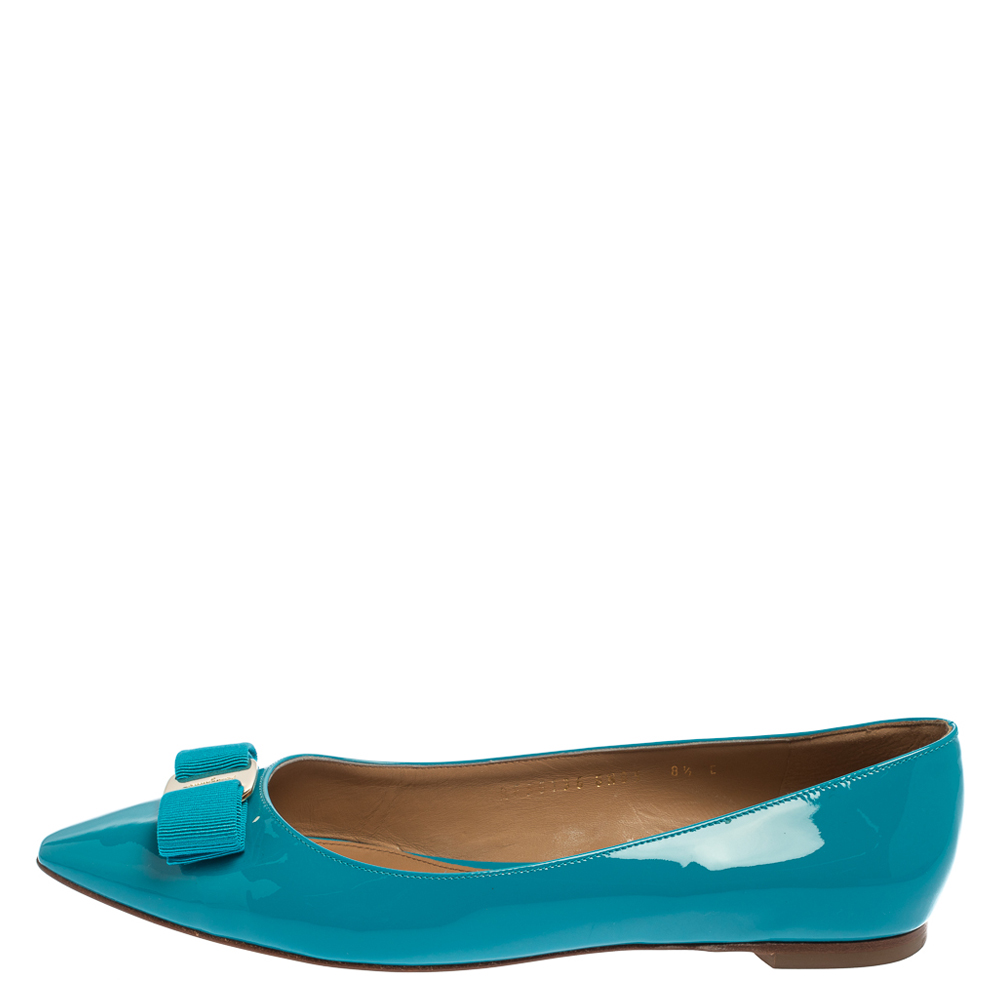 

Salvatore Ferragamo Blue Patent Leather Vara Bow Flats Size