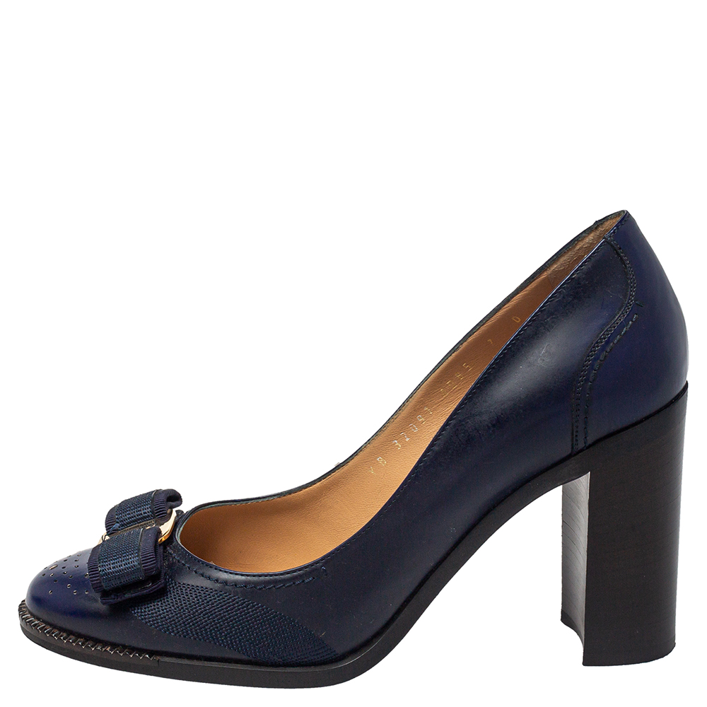 

Salvatore Ferragamo Navy Blue Leather Vara Bow Block Heel Pumps Size