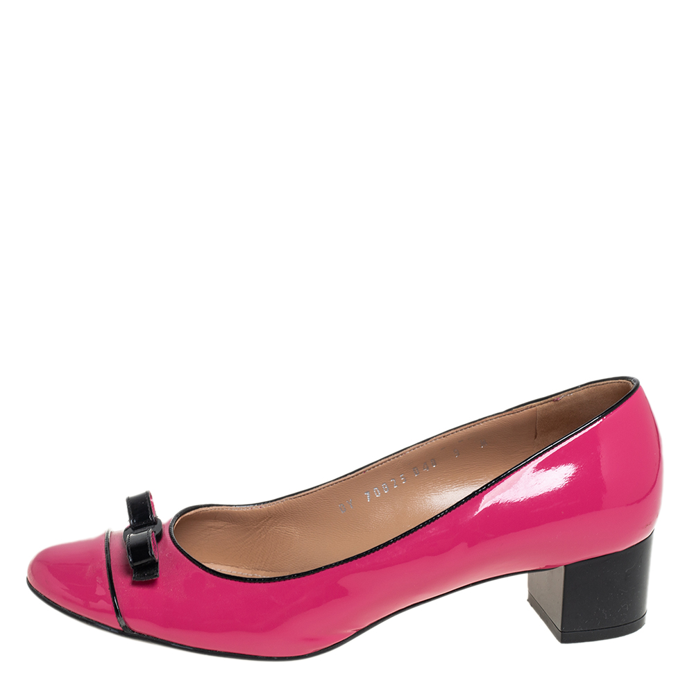 

Salvatore Ferragamo Pink Patent Leather Bow Cap Toe Pumps Size
