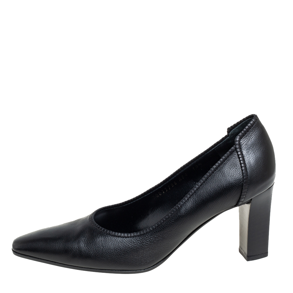 

Salvatore Ferragamo Black Leather Block Heel Pumps Size