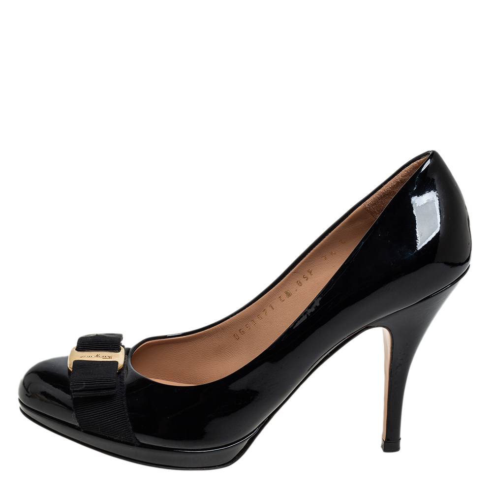 

Salvatore Ferragamo Black Patent Leather Carla Vara Bow Pumps Size