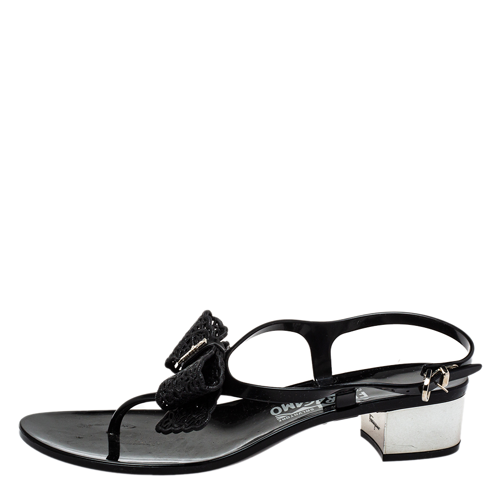 

Salvatore Ferragamo Black Rubber Perala Bow Thong Sandals Size