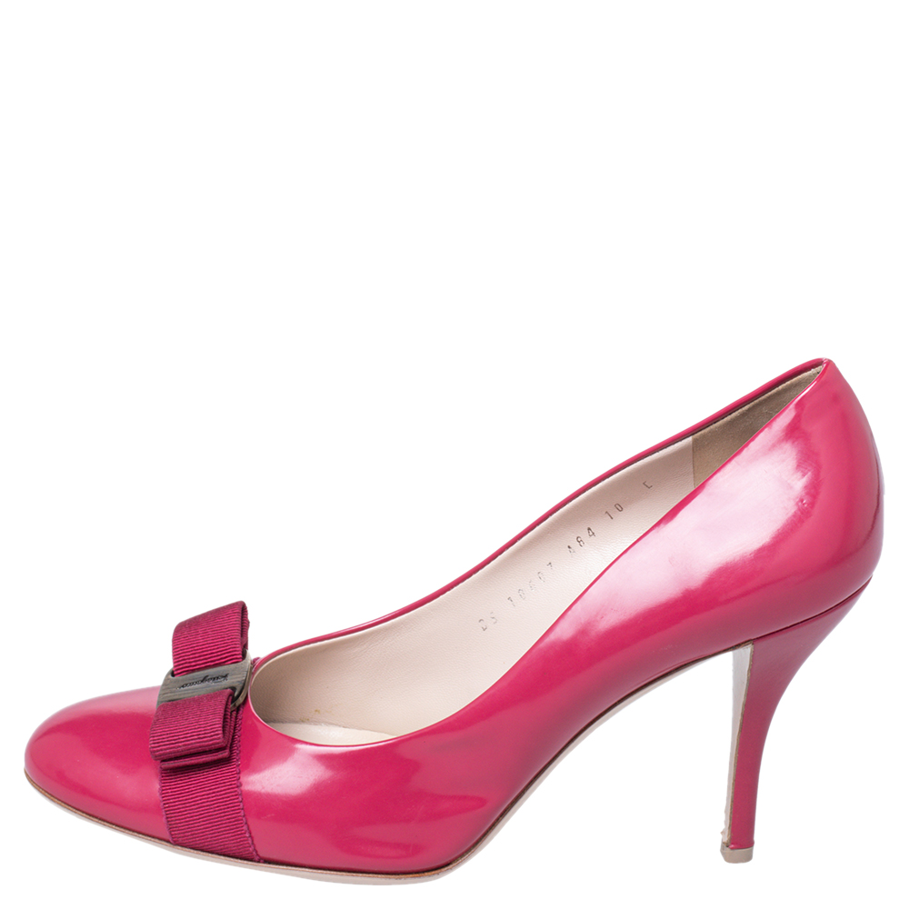 

Salvatore Ferragamo Pink Leather Vara Bow Pumps Size