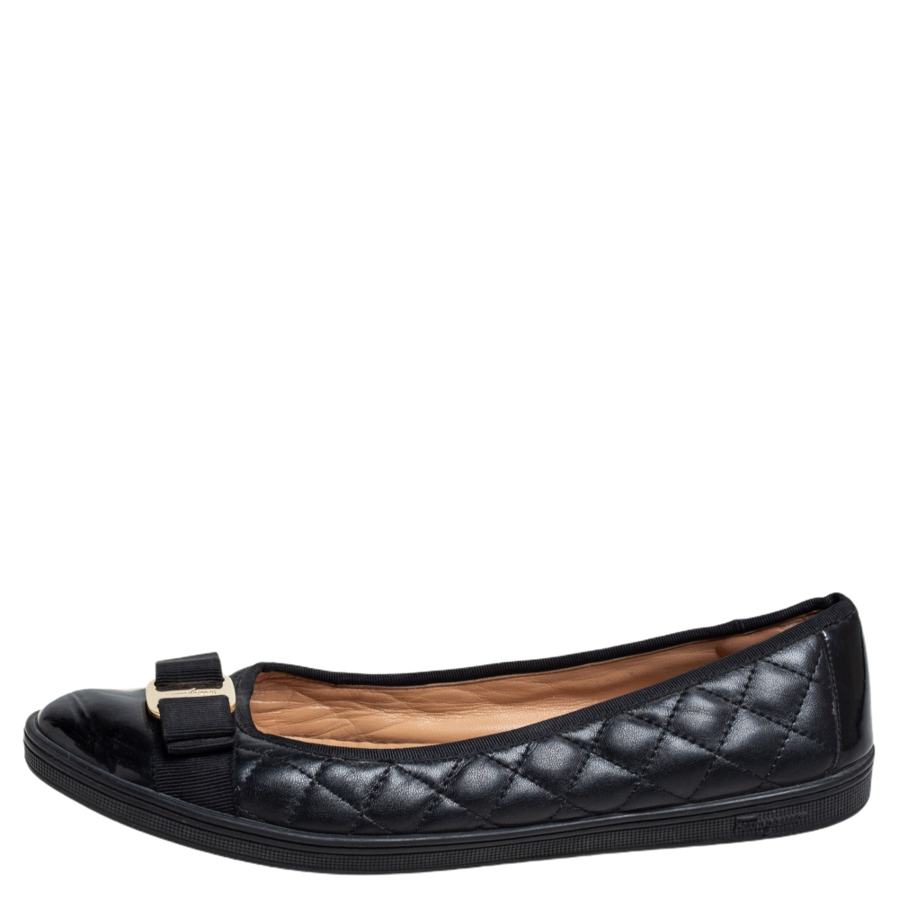 

Salvatore Ferragamo Black Quilted Leather Vara Bow Ballet Flats Size