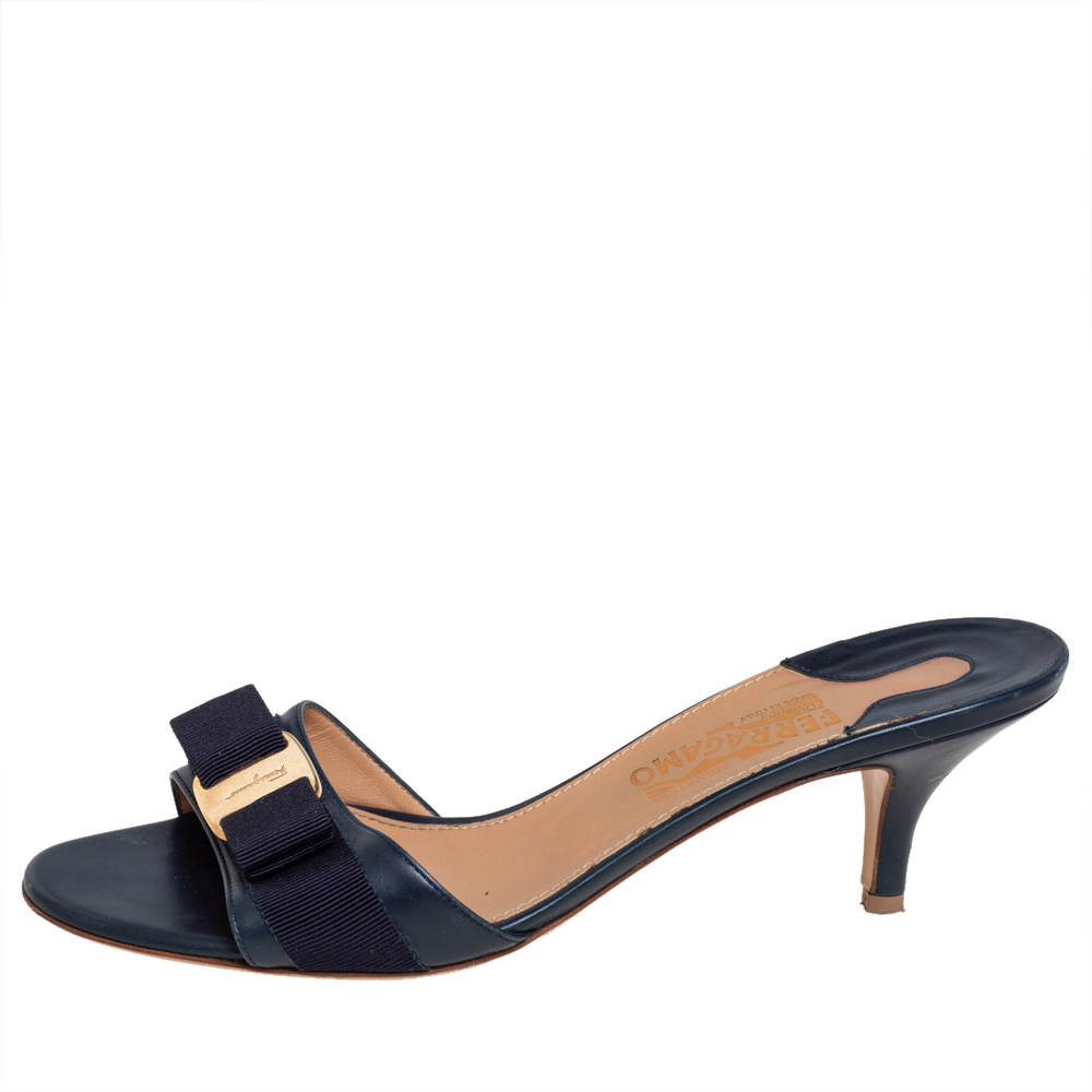 

Salvatore Ferragamo Blue Leather Vara Bow Slide Sandals Size