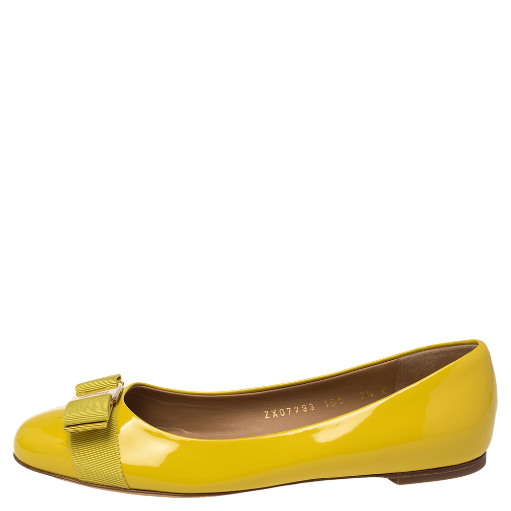 

Salvatore Ferragamo Yellow Patent Leather Vara Bow Ballet Flats Size