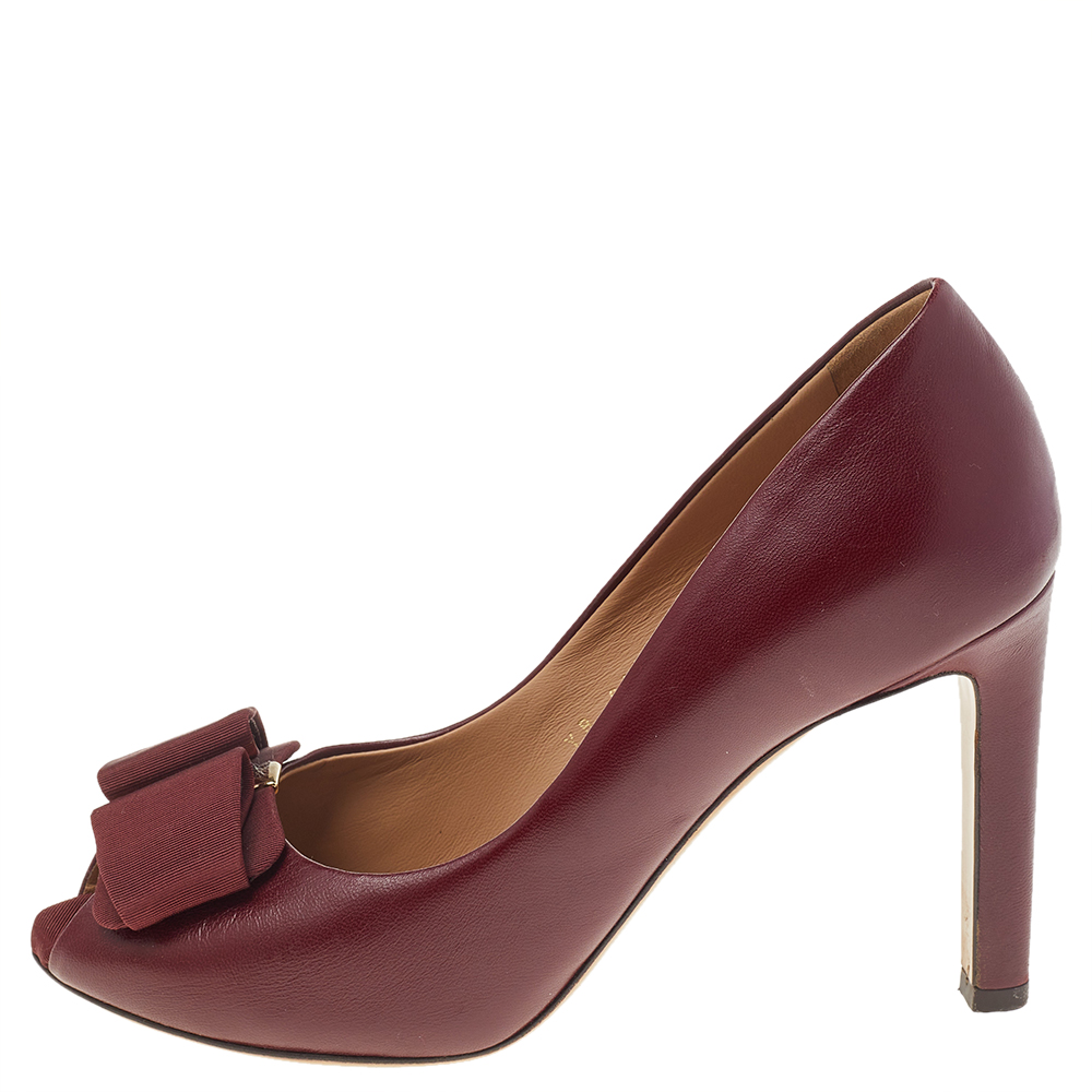 

Salvatore Ferragamo Burgundy Leather Mimosa Pumps Size