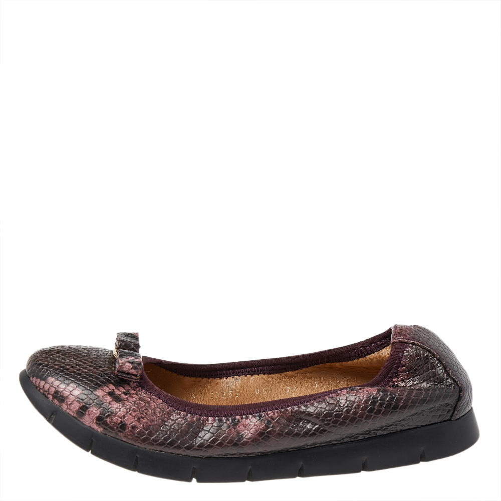 

Salvatore Ferragamo Multicolor Python Embossed Leather Flats Size