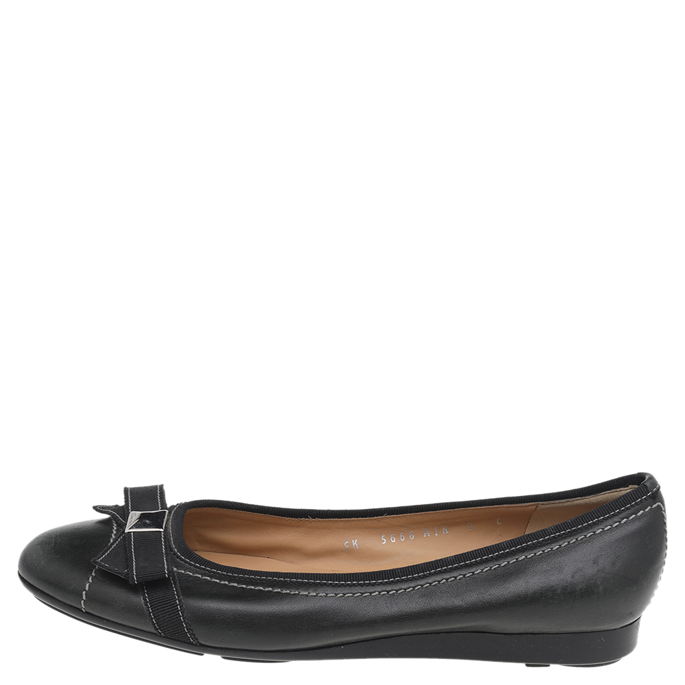 

Salvatore Ferragamo Black Leather Bow Detail Ballet Flats Size
