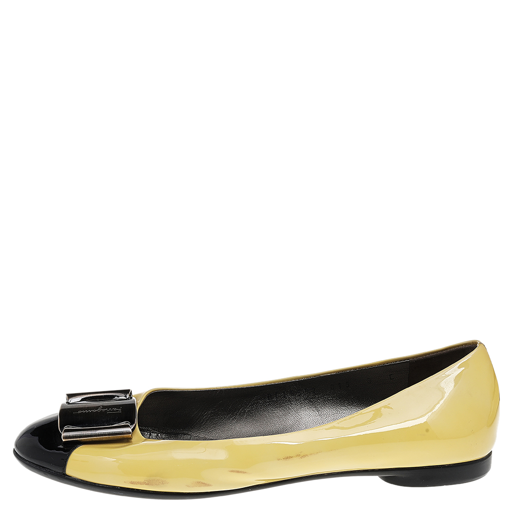 

Salvatore Ferragamo Yellow/Black Patent Leather Metal Trim Ballet Flats Size