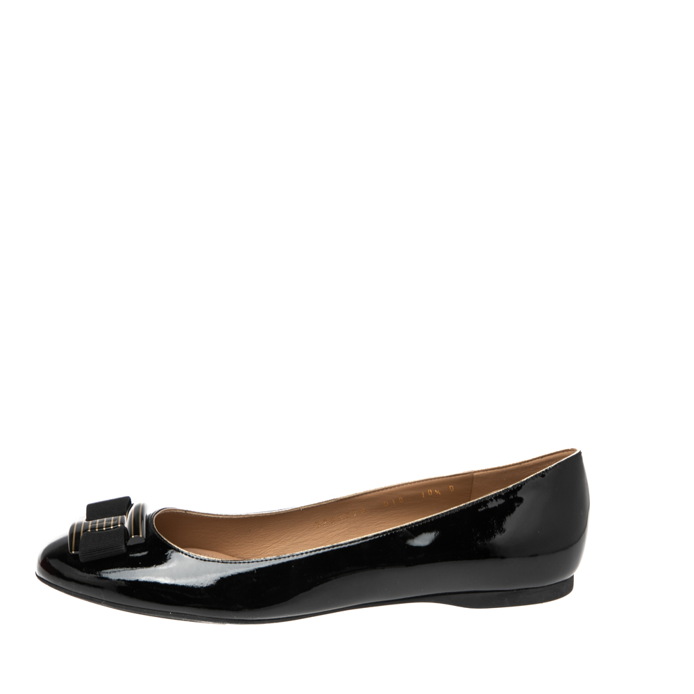 

Salvatore Ferragamo Black Patent Leather Bow Ballet Flats Size