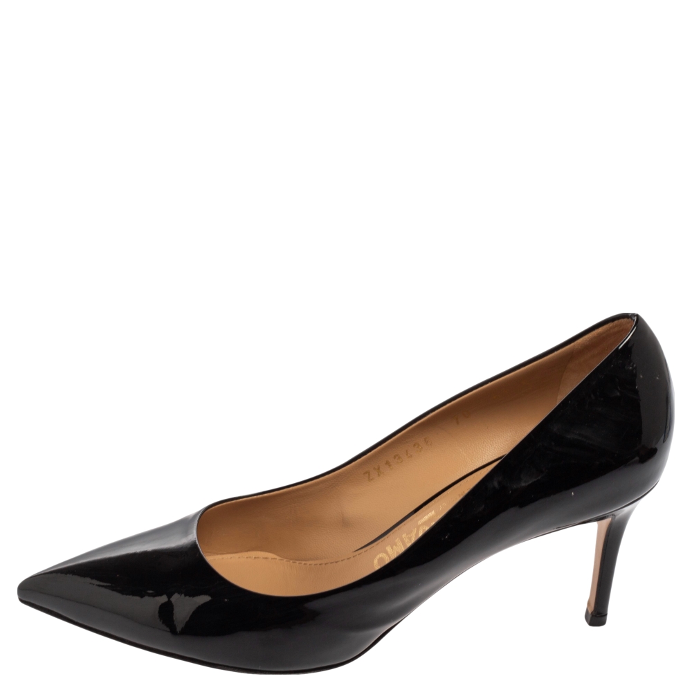 

Salvatore Ferragamo Black Patent Leather Pointed Toe Pumps Size