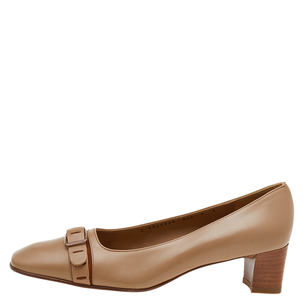 

Salvatore Ferragamo Beige Leather Buckle Block Heel Pumps Size