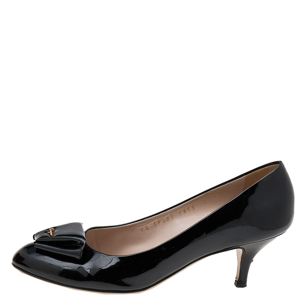 

Salvatore Ferragamo Black Patent Leather Pumps Size