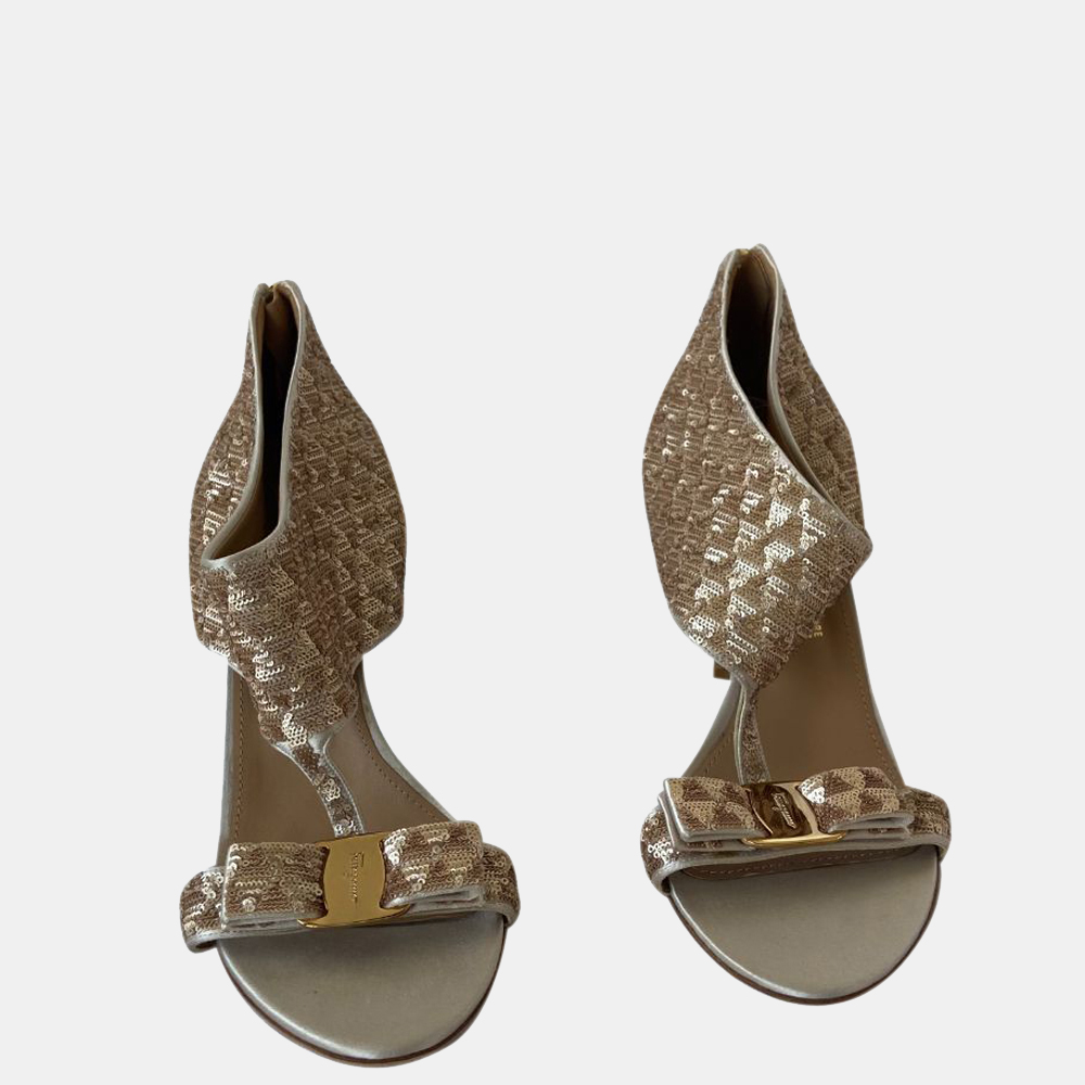 

Salvatore Ferragamo Gold Sequin Heel Pumps US 10.5