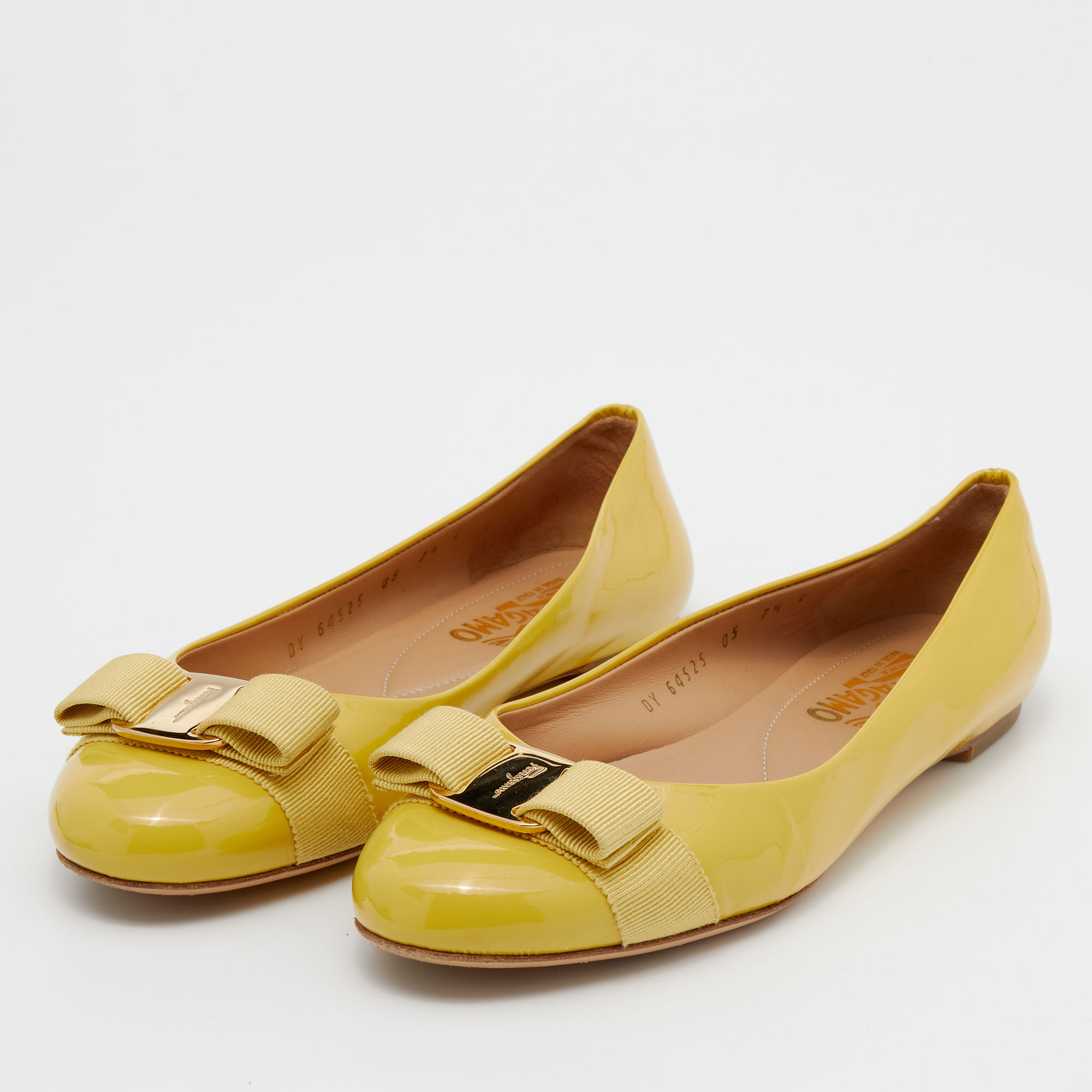 

Salvatore Ferragamo Yellow Patent Leather Varina Ballet Flats Size