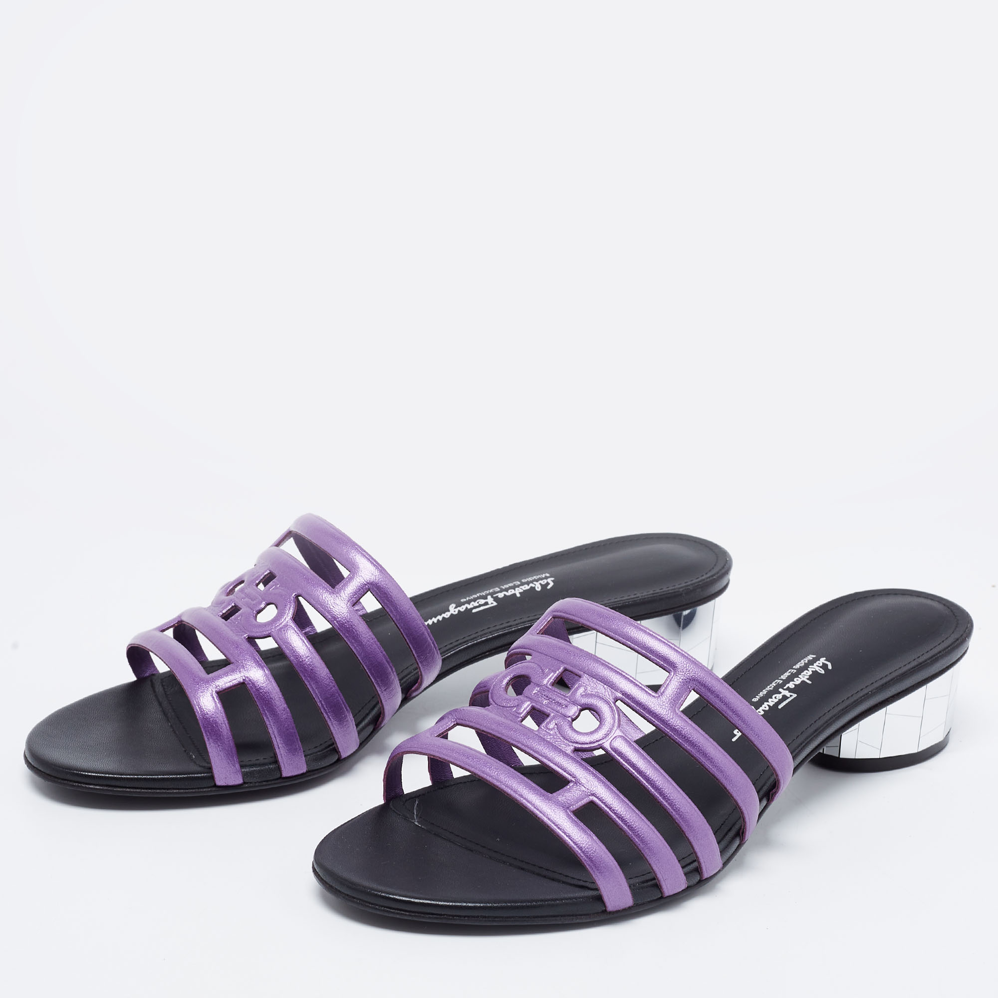 

Salvatore Ferragamo Purple/Black Leather Finn Slide Sandals Size