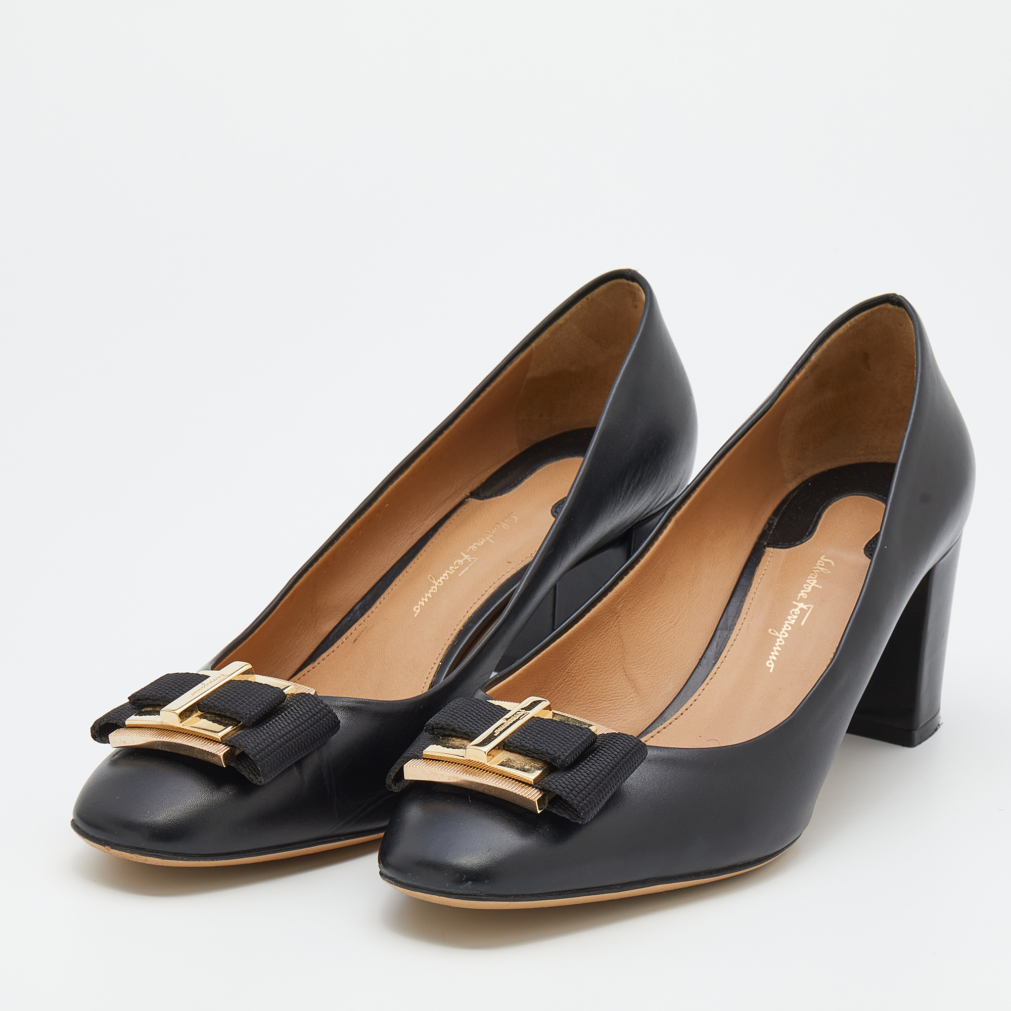 

Salvatore Ferragamo Black Leather Bow Block Heel Pumps Size