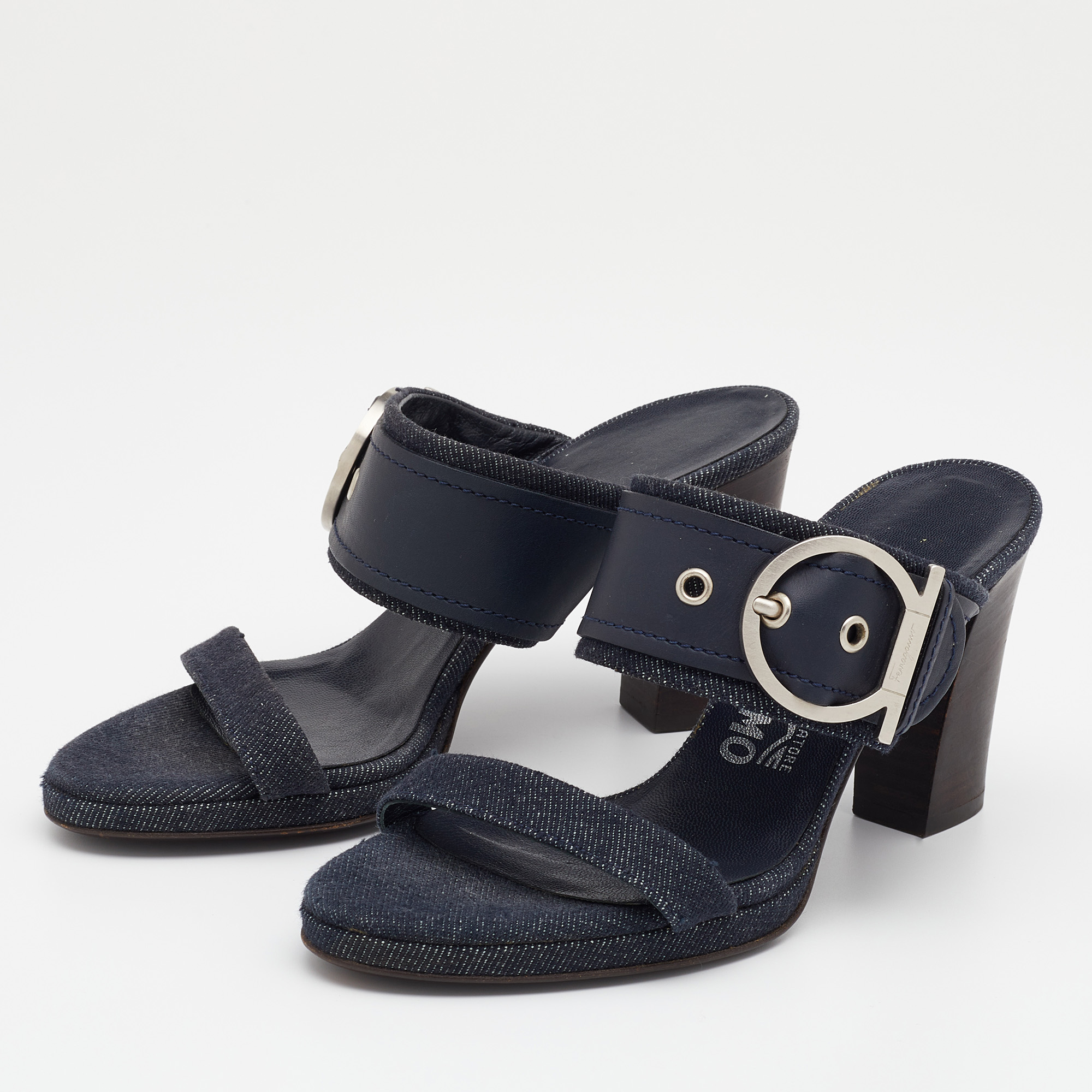 

Salvatore Ferragamo Blue Leather And Denim Gancini Slide Sandals Size