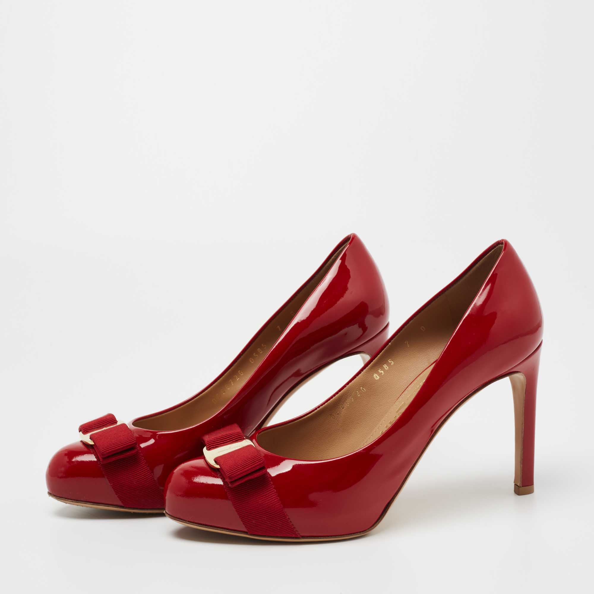 

Salvatore Ferragamo Red Patent Vara Bow Pumps Size