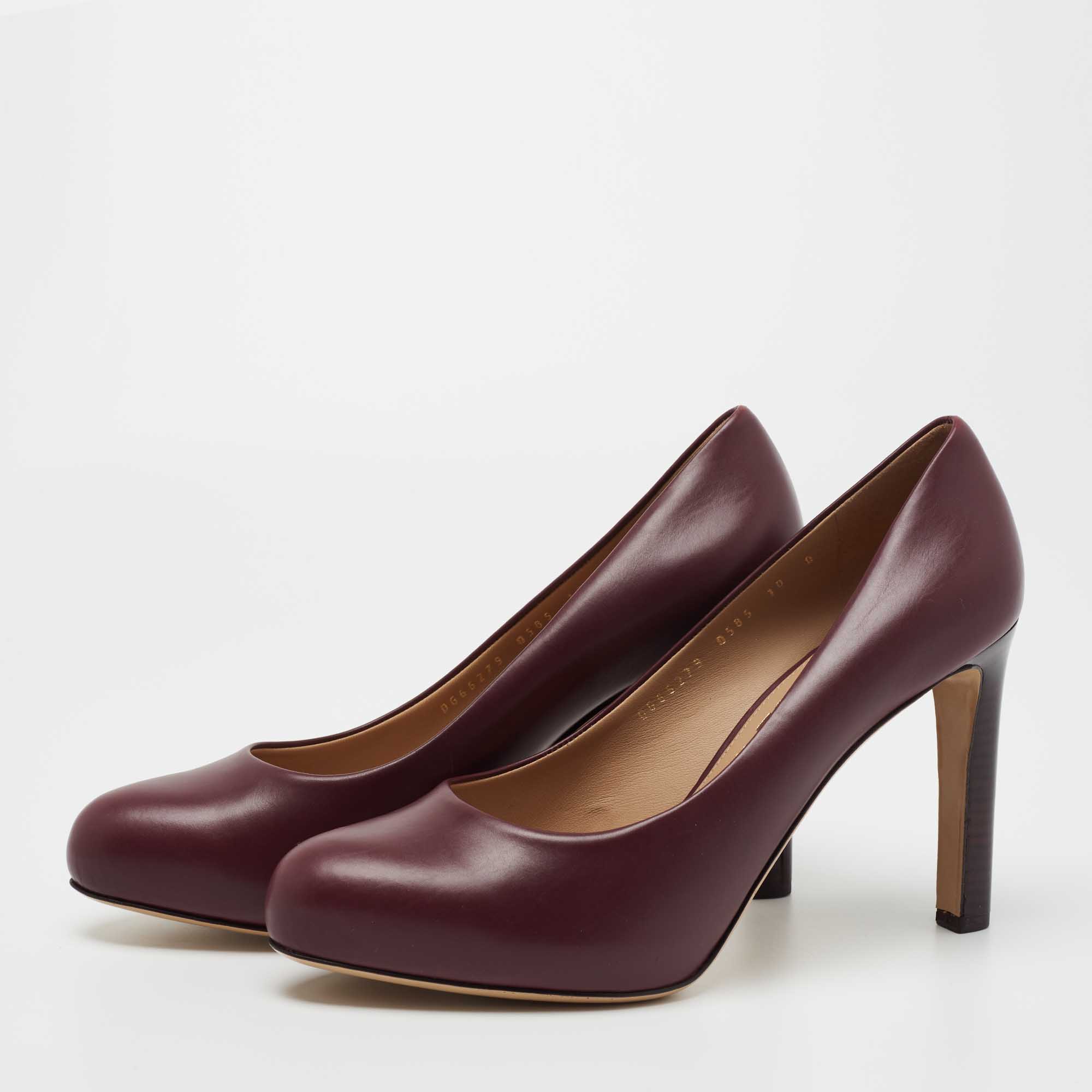 

Salvatore Ferragamo Burgundy Leather Leo Pumps Size