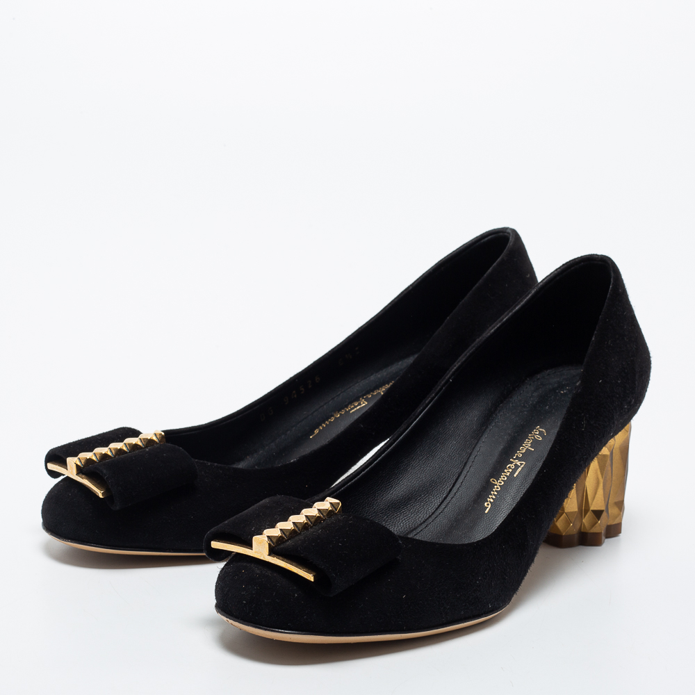 

Salvatore Ferragamo Black Suede Capua Block Heel Pumps Size