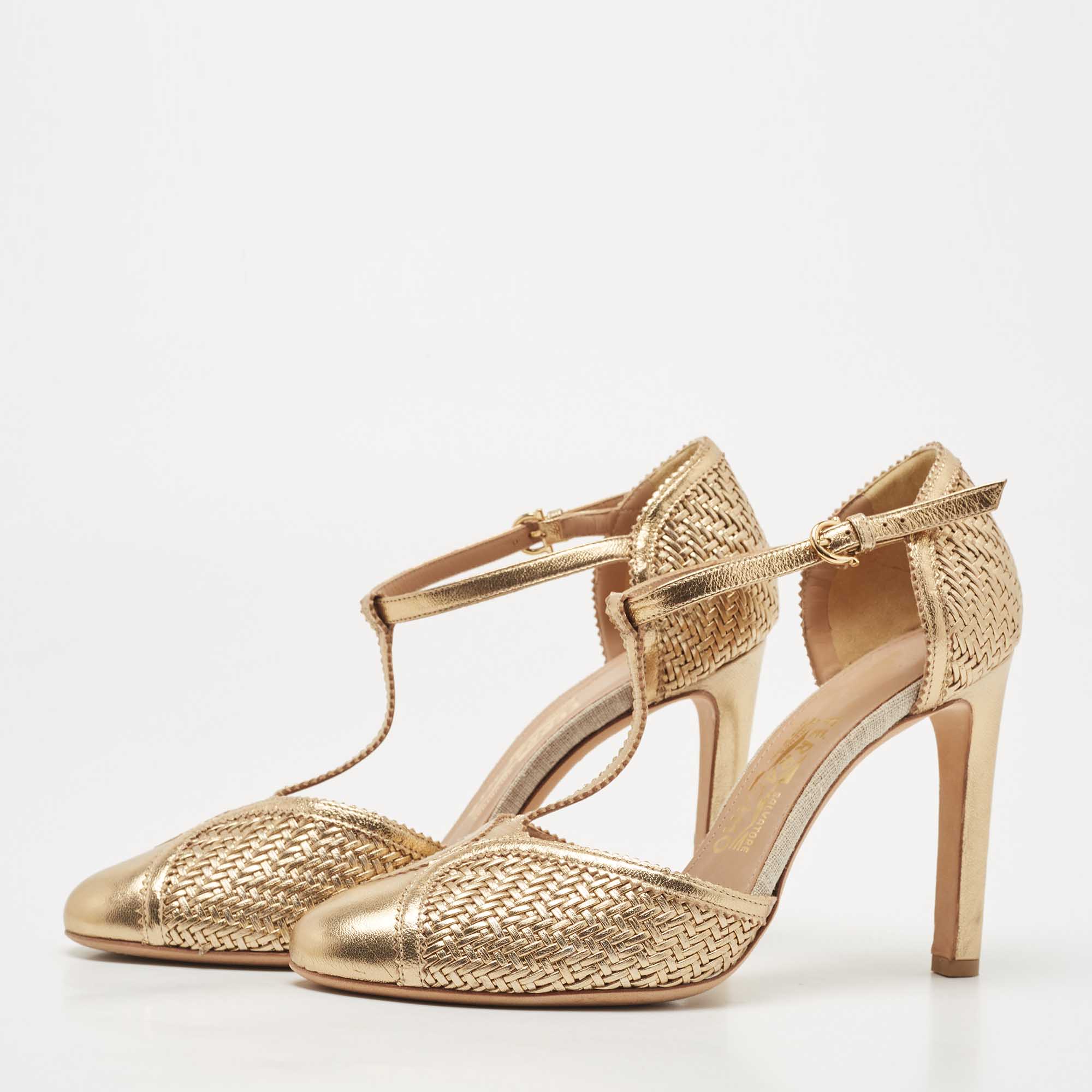 

Salvatore Ferragamo Gold Woven Leather Emanuela Pumps Size