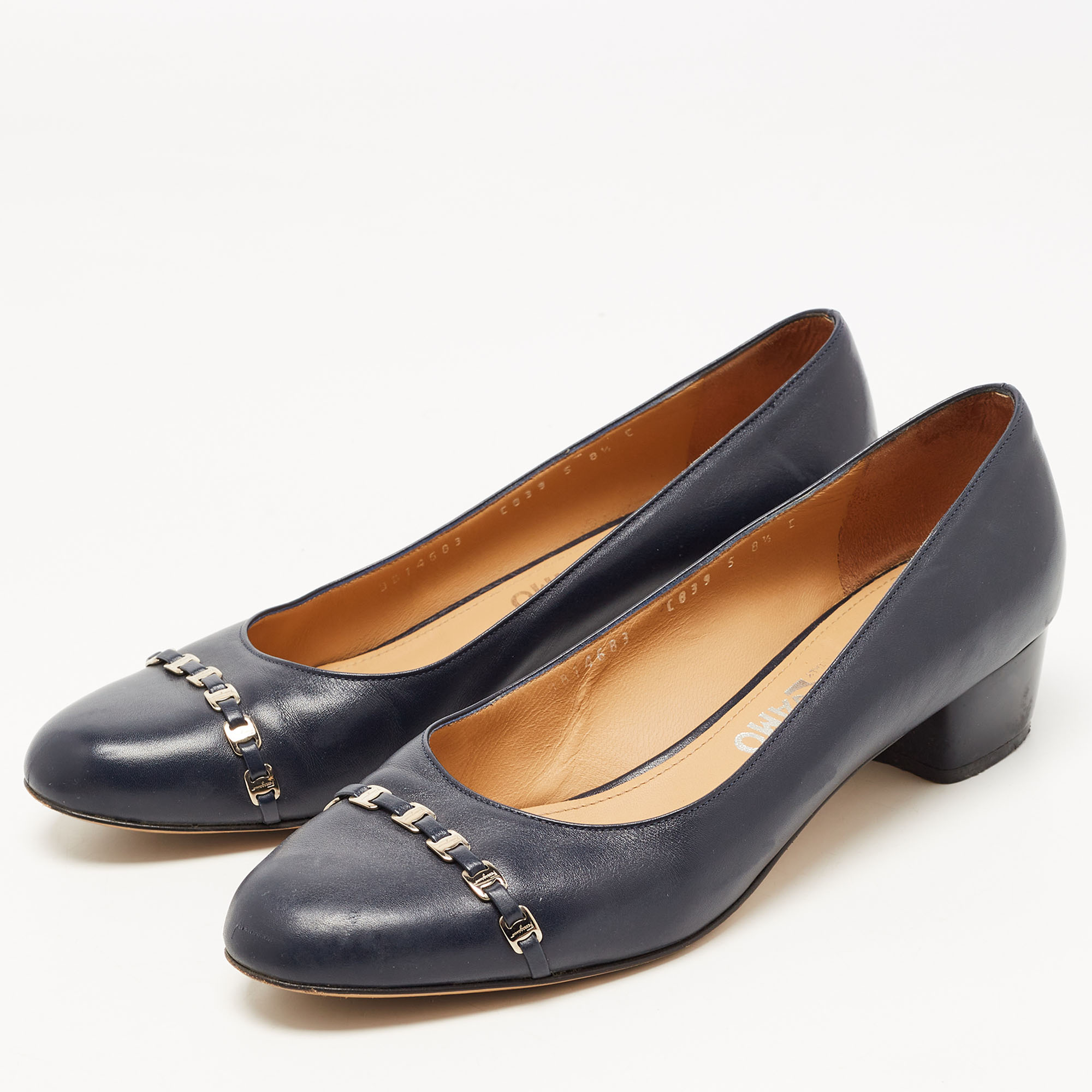 

Salvatore Ferragamo Navy Blue Leather Pim Pumps