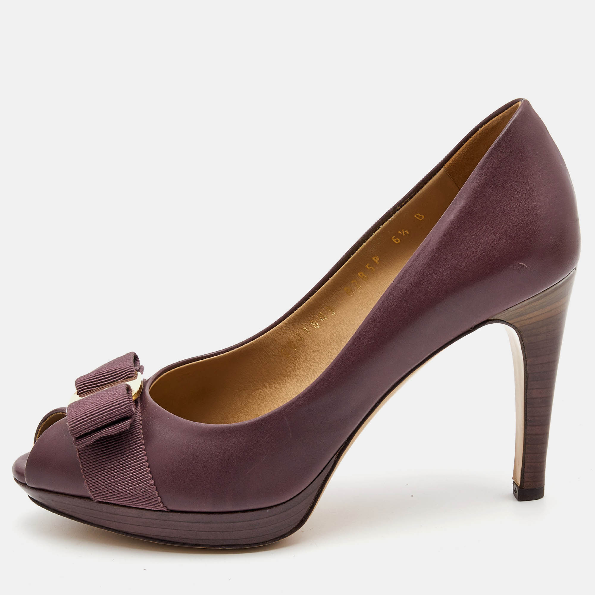 

Salvatore Ferragamo Purple Leather Vara Bow Peep Toe Platform Pumps Size