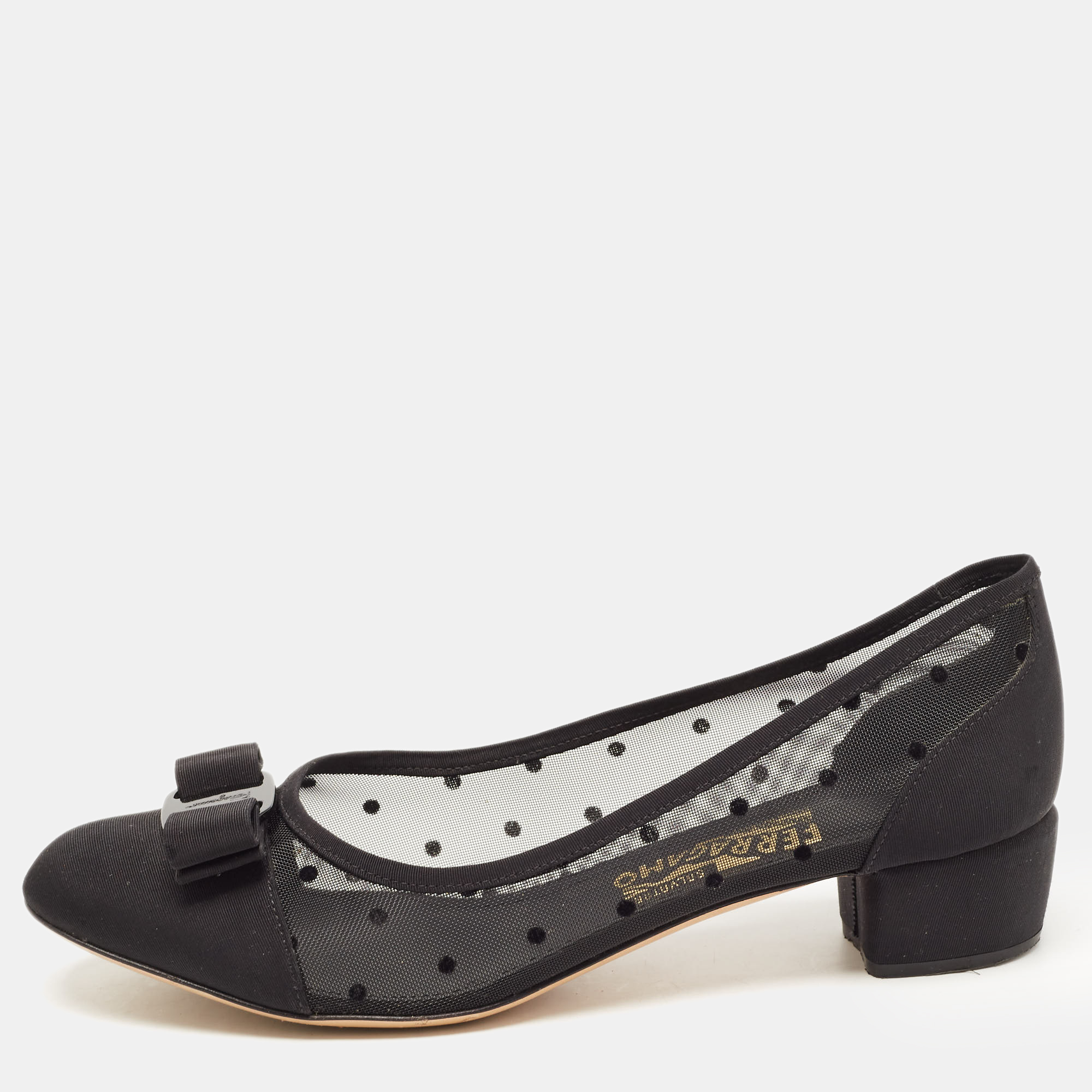 

Salvatore Ferragamo Black Mesh Vara Bow Pumps Size