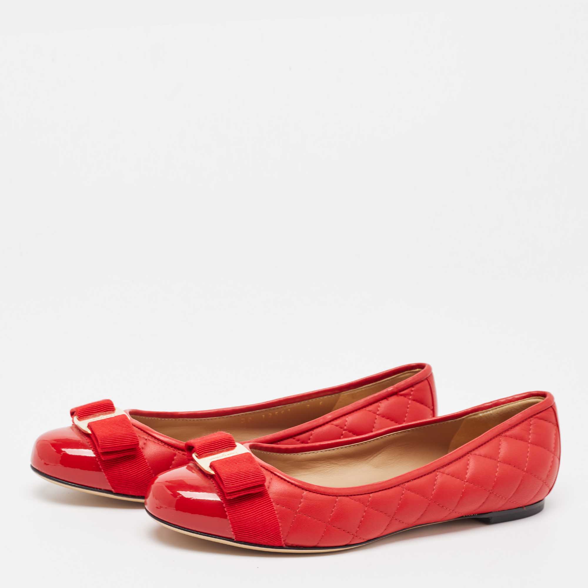 

Salvatore Ferragamo Red Patent and Leather Varina Ballet Flats Size