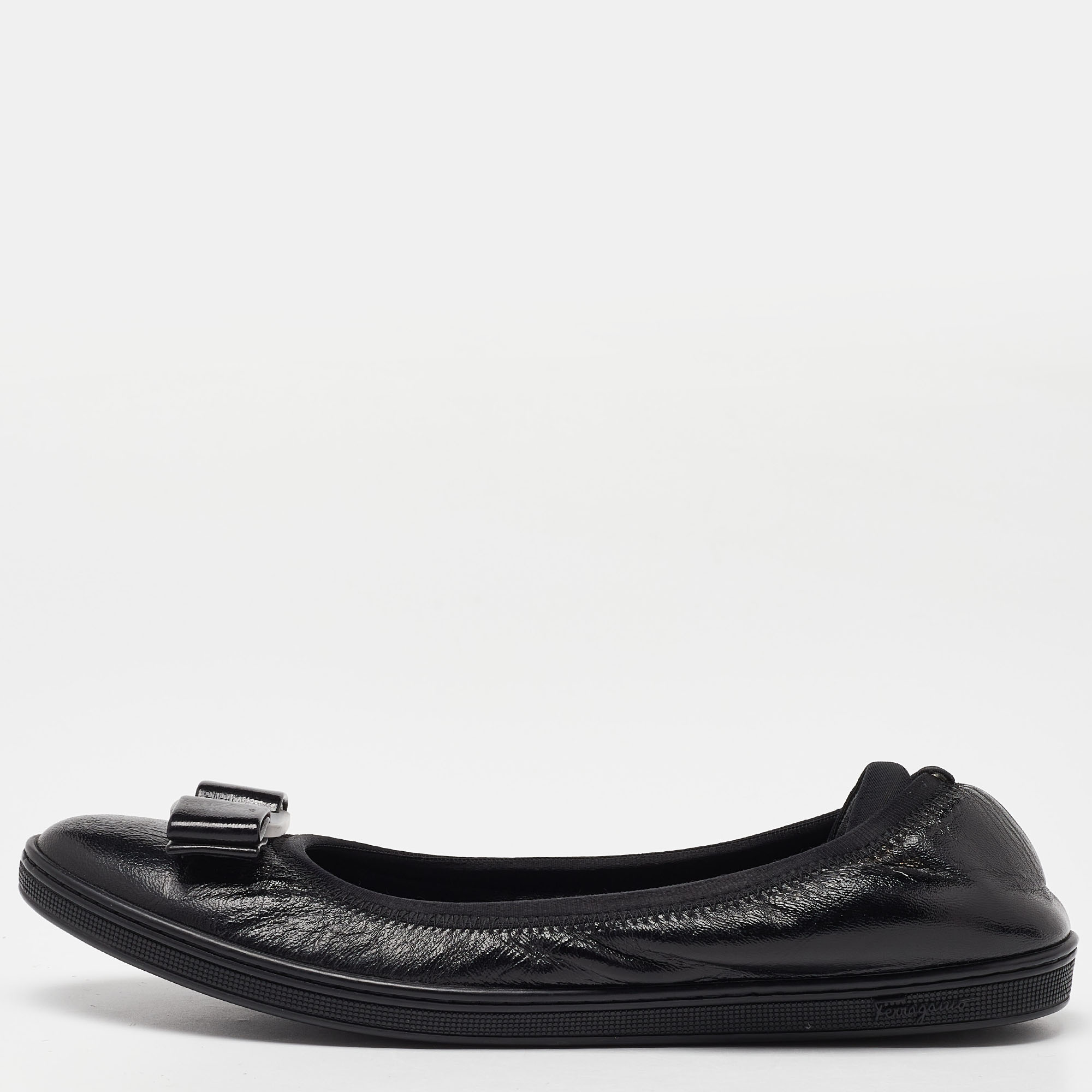 

Salvatore Ferragamo Black Leather Vara Bow Ballet Flats Size