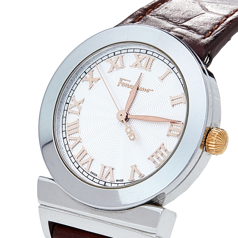 

Salvatore Ferragamo Silver Stainless Steel Leather Grande Maison F72 Women's Wristwatch
