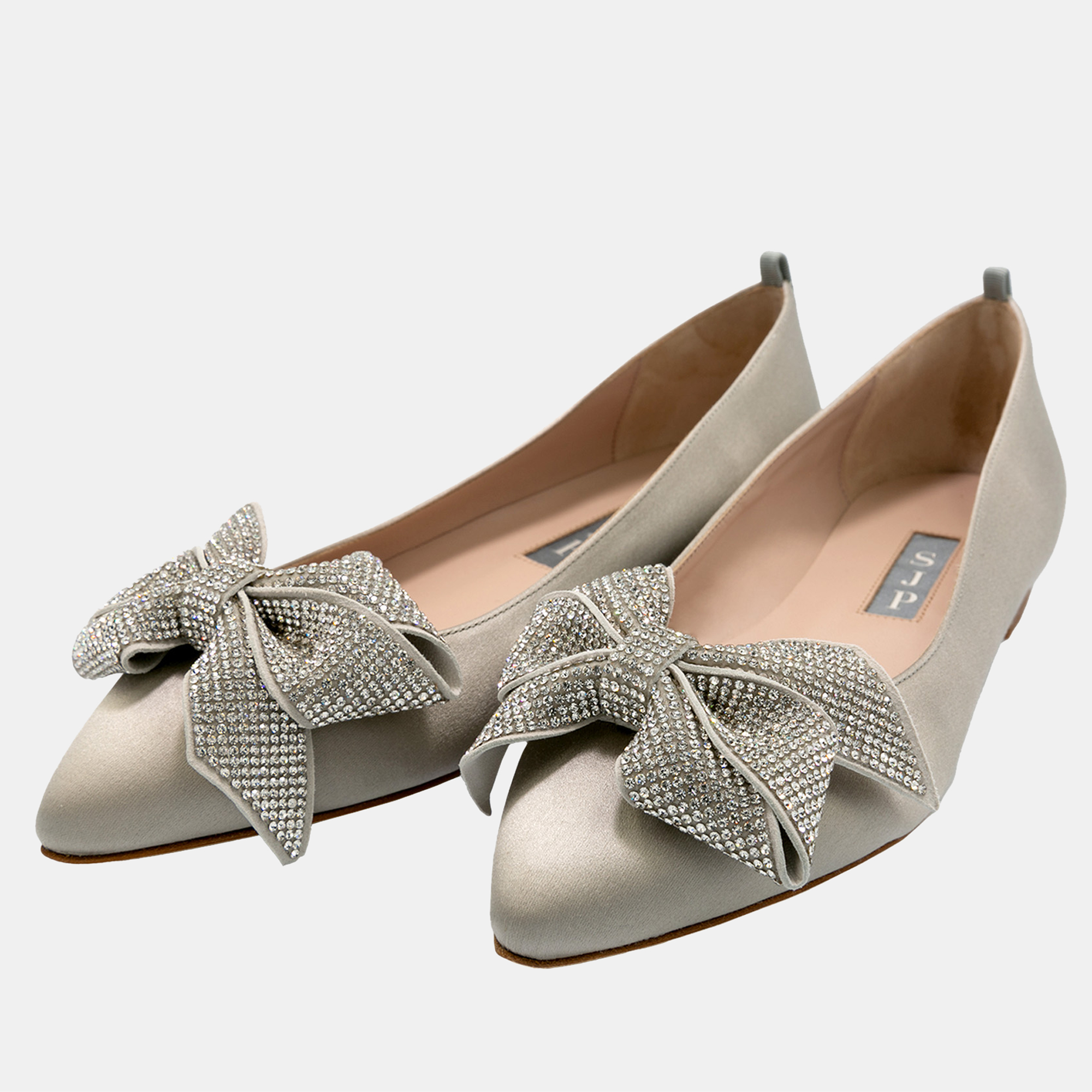 

SJP Sarah Jessica Parker 10MM LIGHT GREY SATIN GLORY