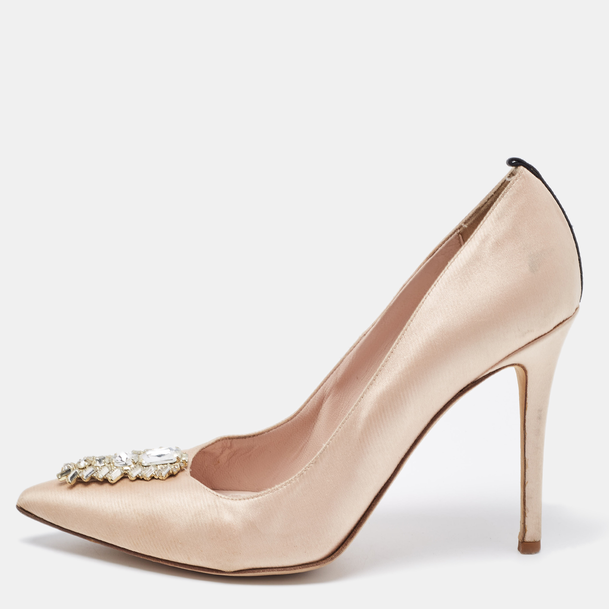 

Sarah Jessica Parker Beige Satin Crystal Pumps Size