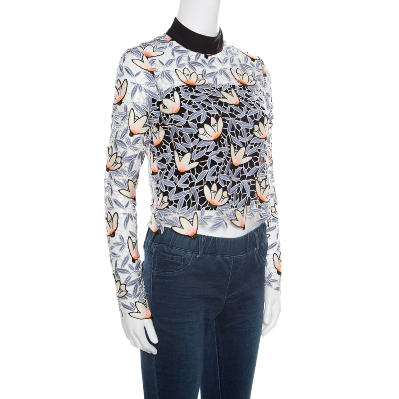 

Self Portrait Dove Grey Floral Embroidered Cutout Guipure Lace Cropped Peony Blouse, Blue