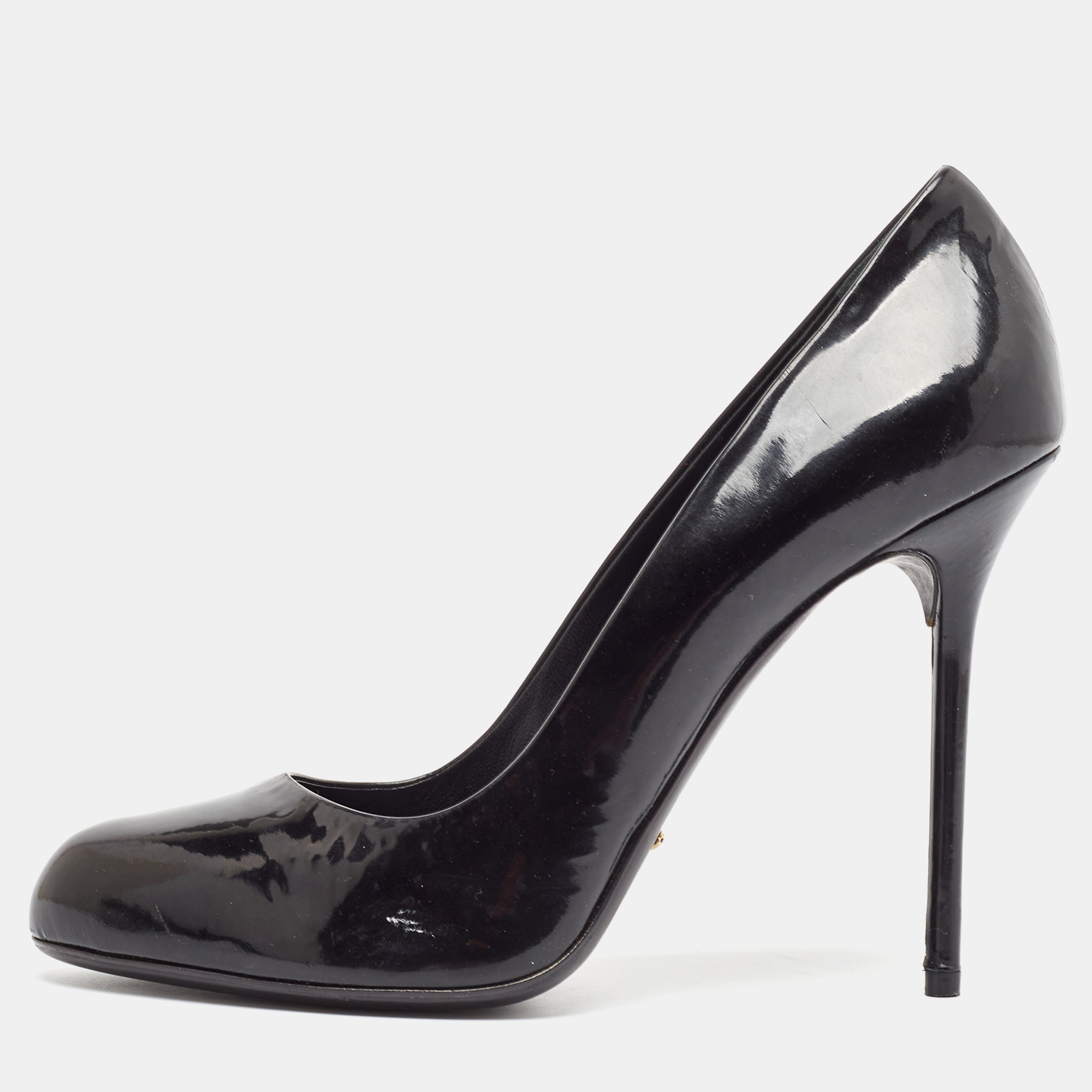 

Sergio Rossi Black Patent Leather Round Toe Pumps Size