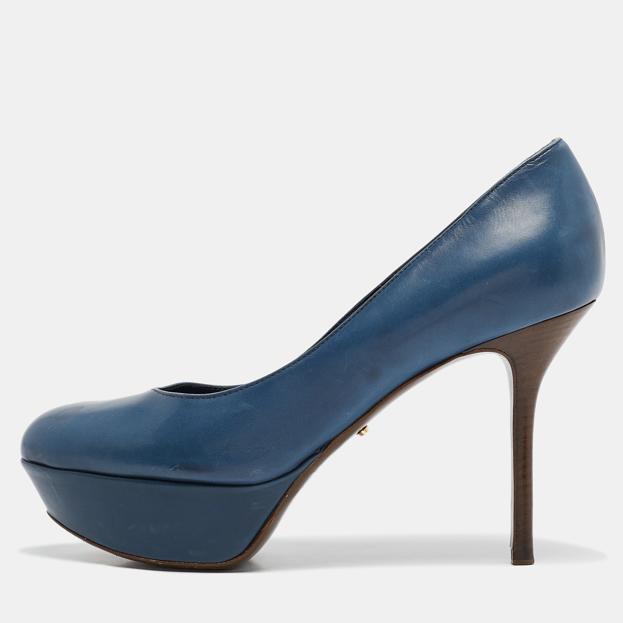 

Sergio Rossi Blue Leather Platform Pumps Size