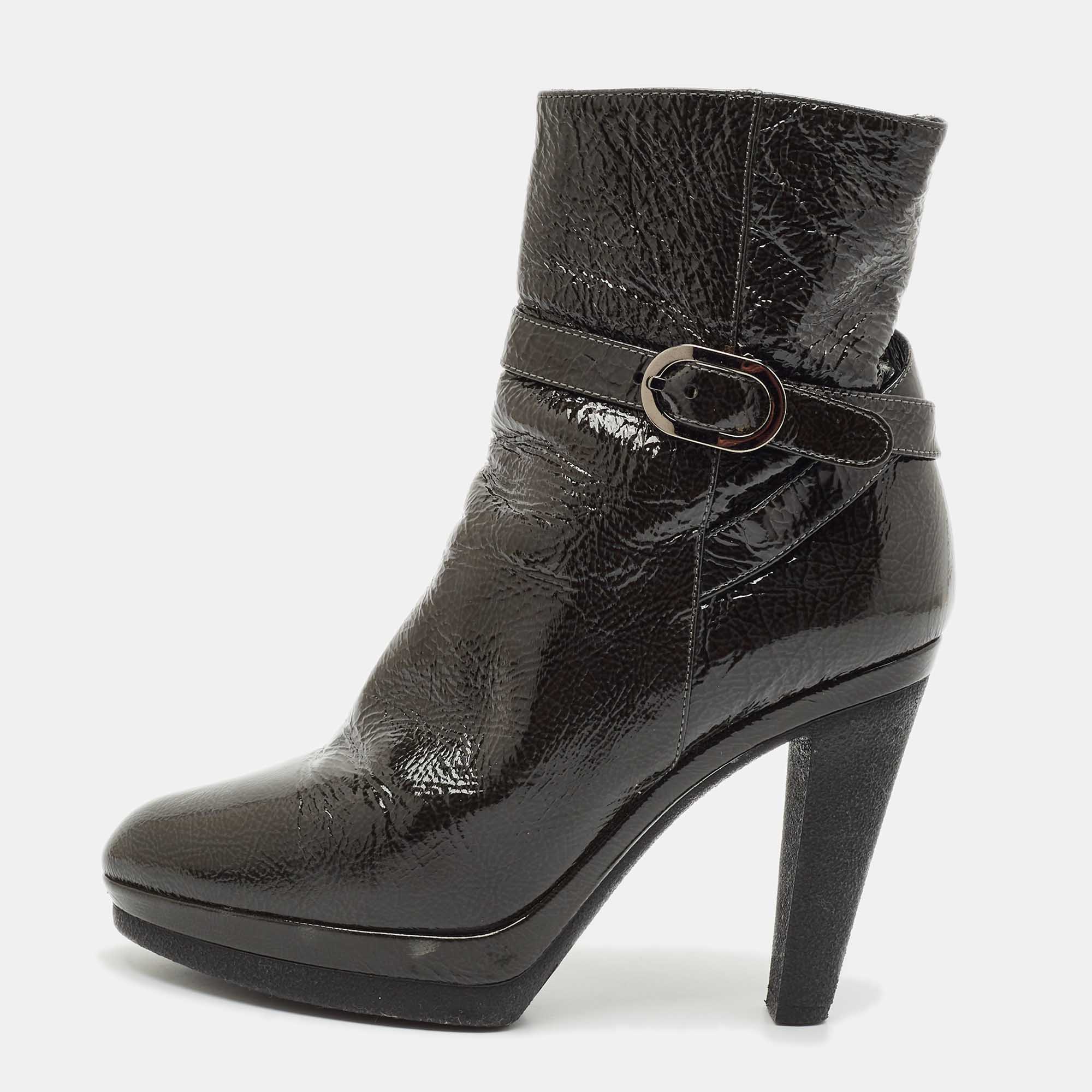 

Sergio Rossi Grey Patent Leather Ankle Boots Size
