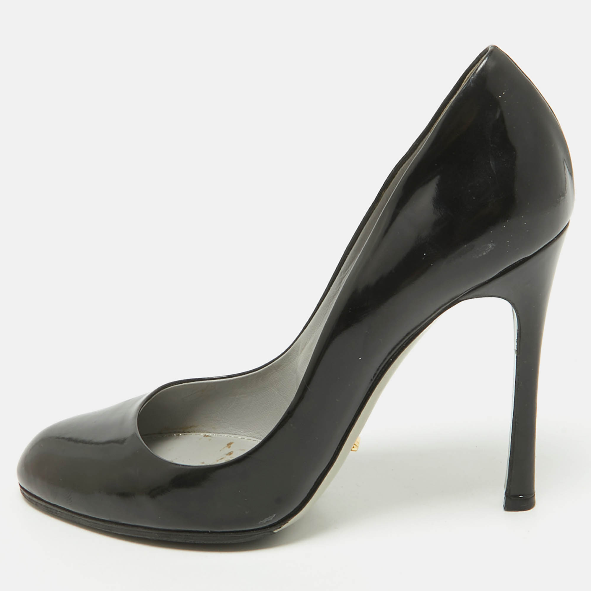 

Sergio Rossi Black Patent Leather Round Toe Pumps Size