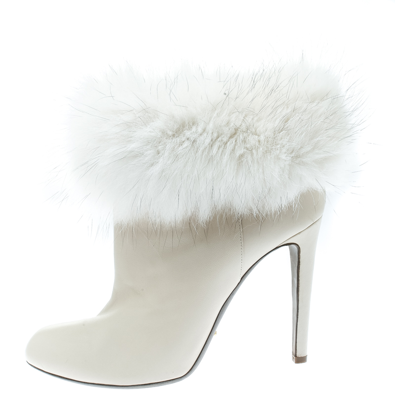 

Sergio Rossi Cream Leather With Fur Trim Ankle Boots Size