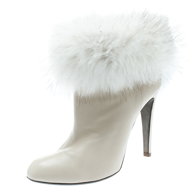 cream boots with fur