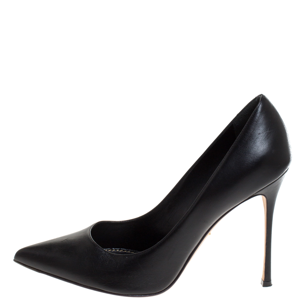 

Sergio Rossi Black Leather Pointed Toe Pumps Size